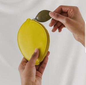 🍋 Baggu Fruit Pouch in Citron